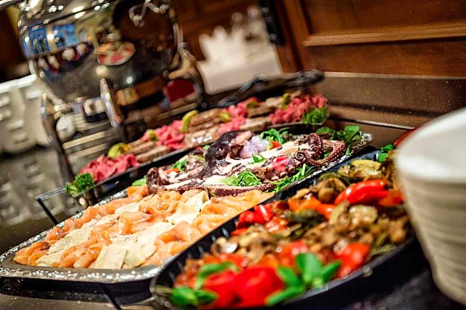 Hotel Norica - Thermenhotels Gastein mit dem Bademantel direkt in die Therme