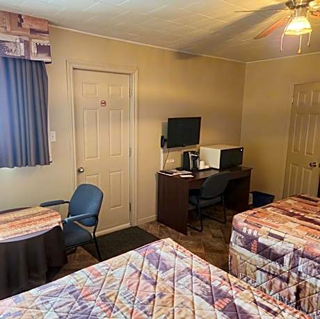 Classic Quadruple Room