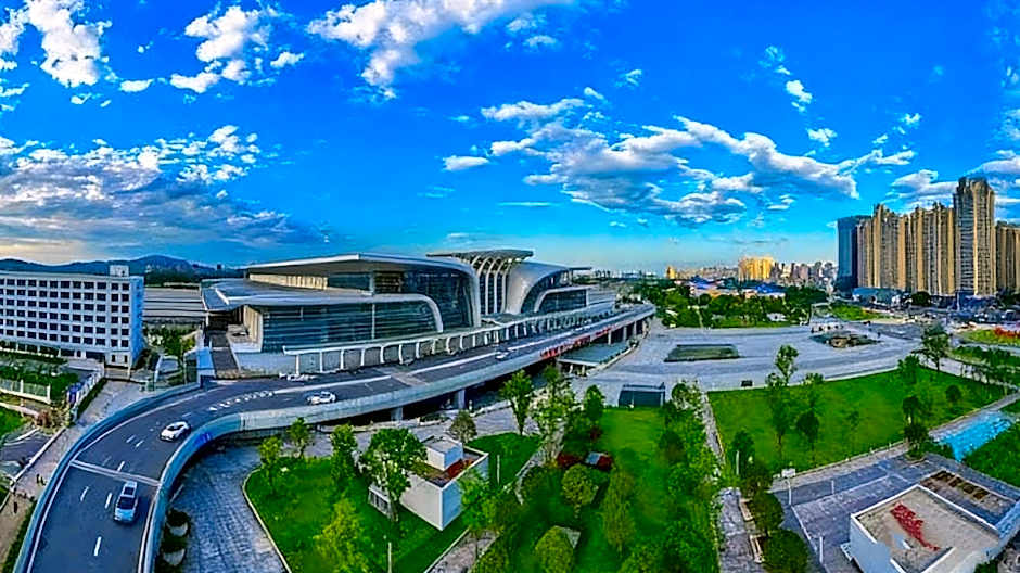 Orange Hotel Changde Railway Station Happy Town