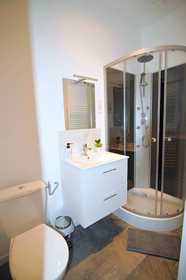 Studios Lsquare Residence AFPA