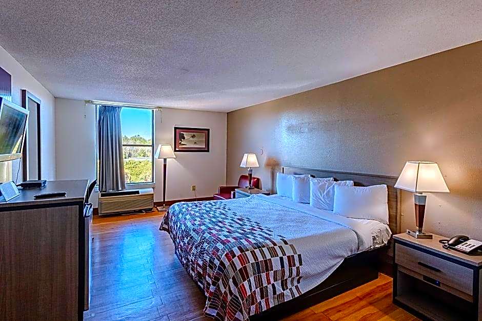 High Point Inn & Suites