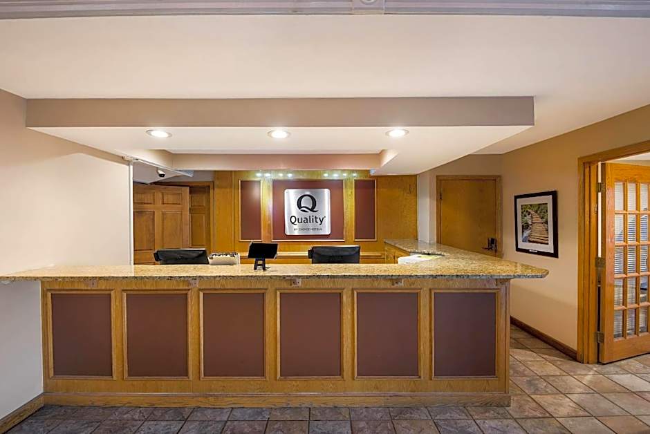 Quality Inn & Suites Cincinnati I-275