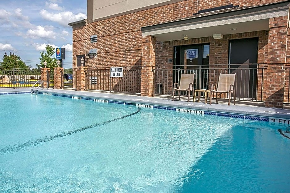 Comfort Inn & Suites - Fort Gordon