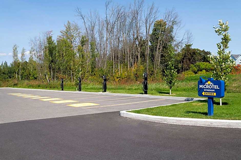 Microtel Inn & Suites by Wyndham Lachute