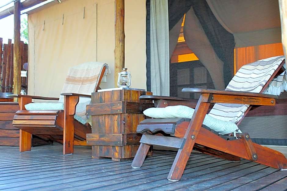 Out in Africa Wildlife Lodge