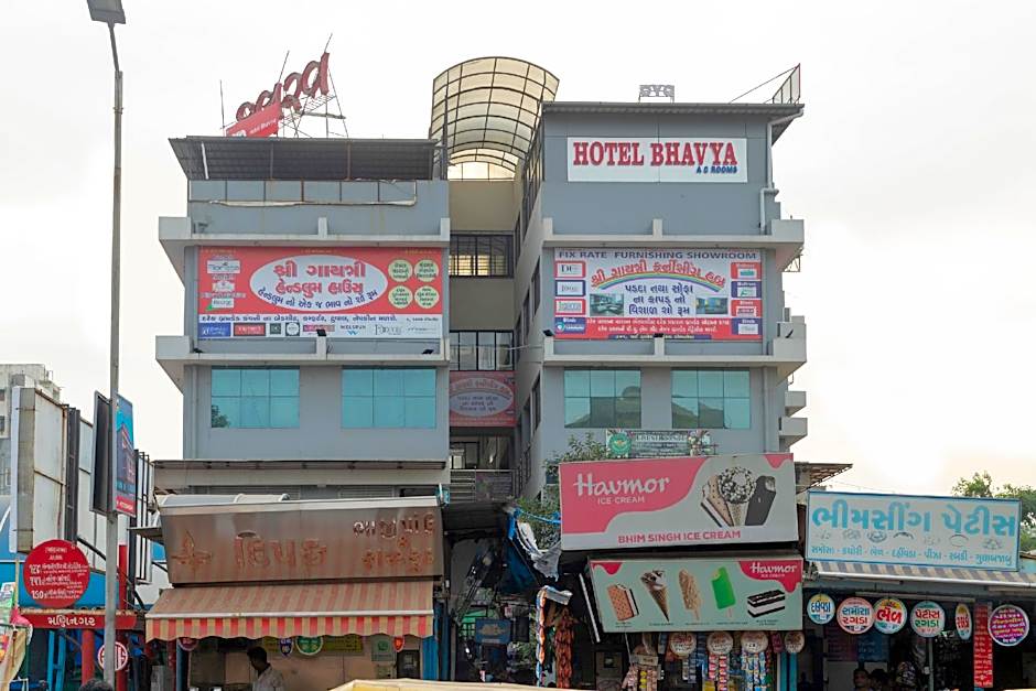 Hotel Bhavya by OYO Rooms