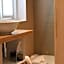 Lainez Rooms & Suites