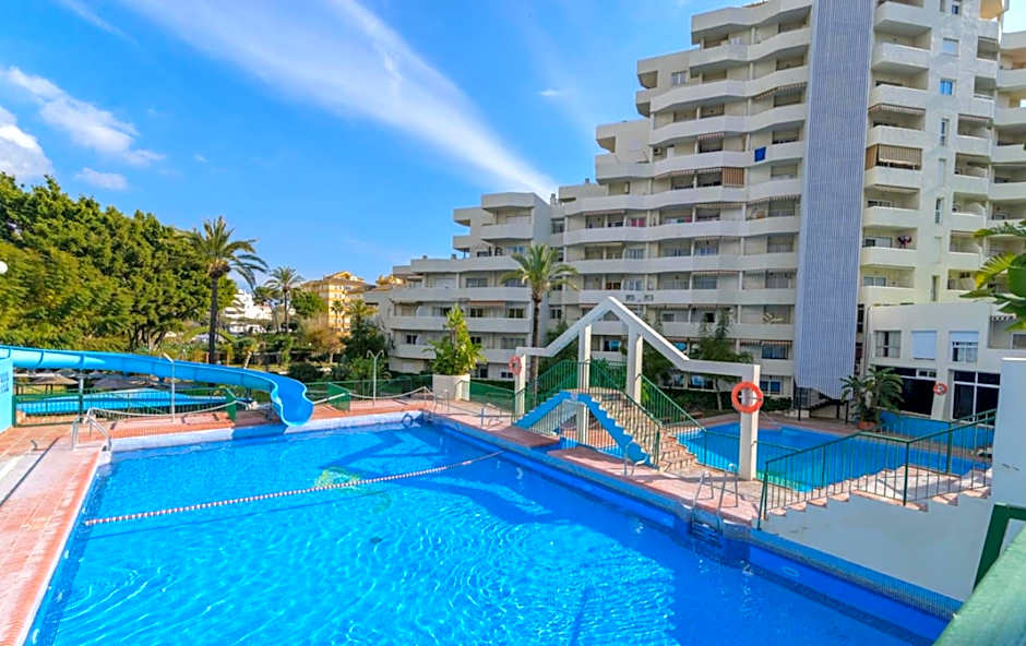 Apartamentos Benal Beach Group