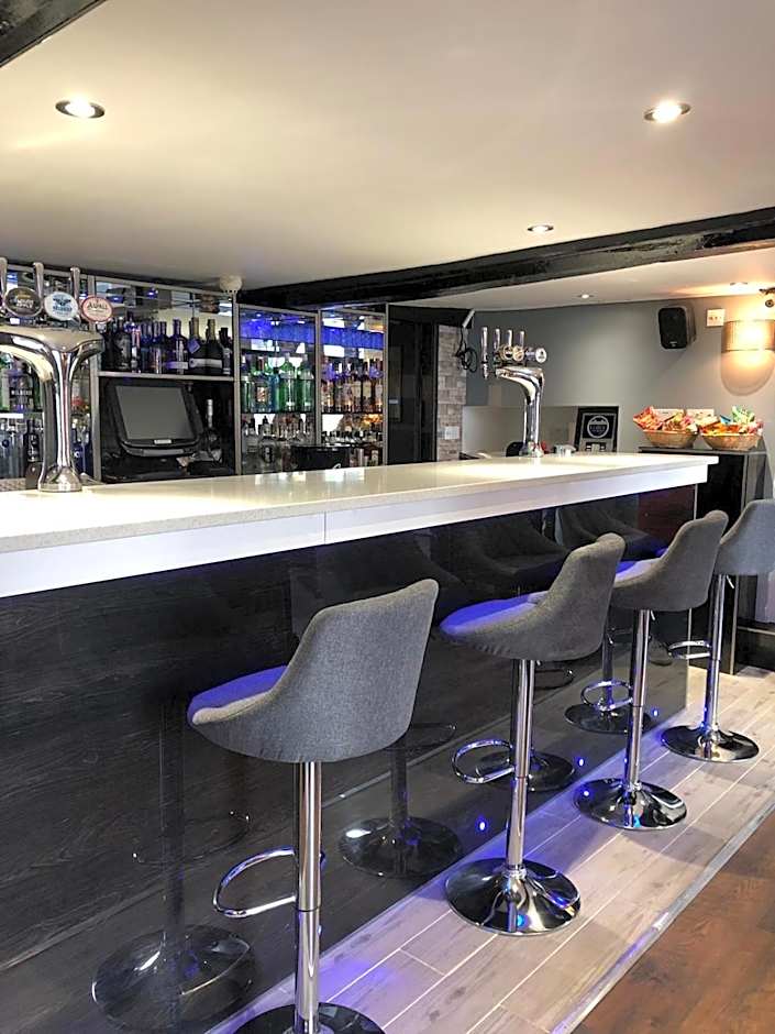 The Old Black Horse Inn