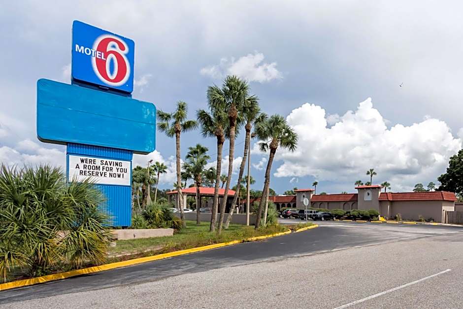 Motel 6 Spring Hill Weeki Wachee