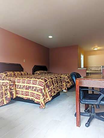 Queen Room with Two Queen Beds