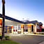 Days Inn & Suites by Wyndham Anaheim At Disneyland Park