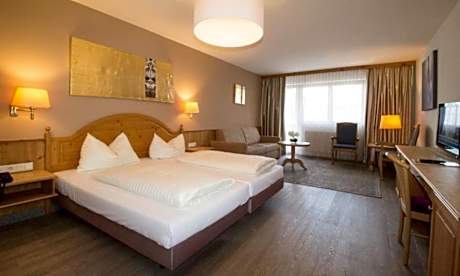 Junior Suite with Mountain View