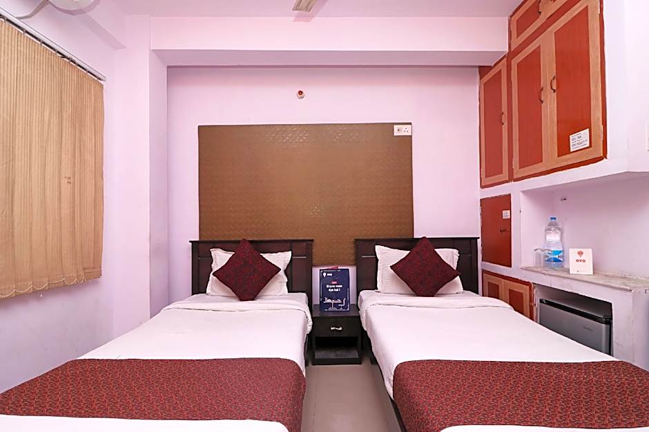 OYO 1694 near Nicco Park – Calcutta, LA