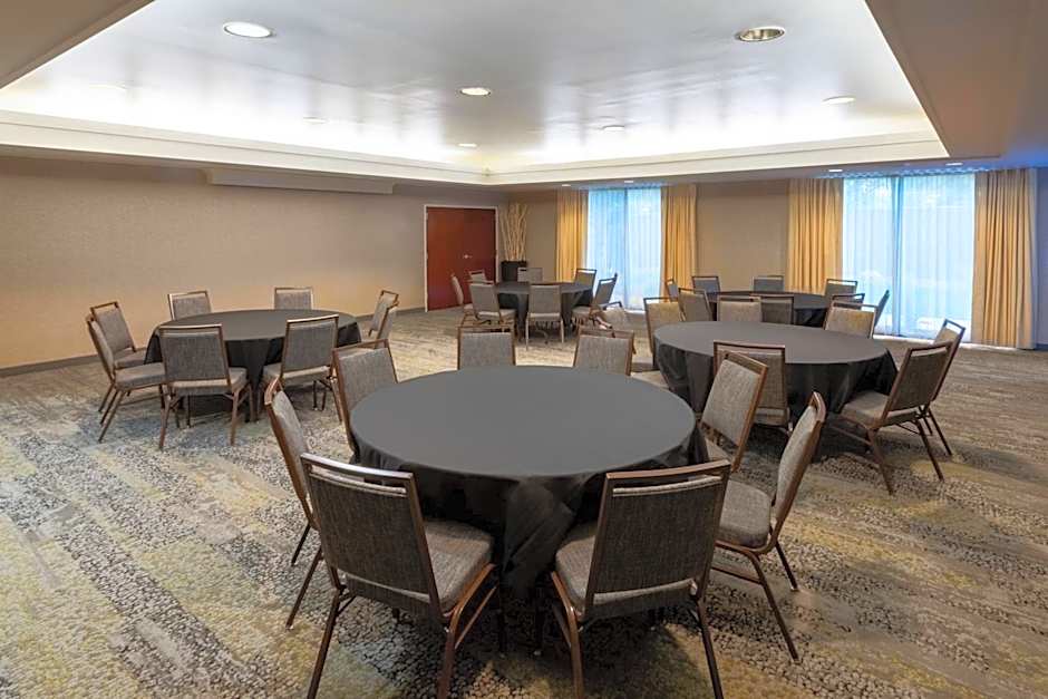 Courtyard by Marriott Reno