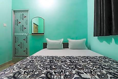 Spot ON 808825 Hotel Raj