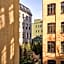 sly Berlin