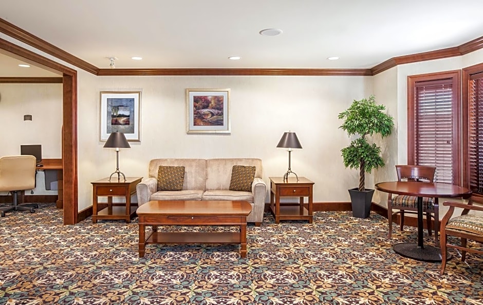 Staybridge Suites El Paso Airport Area