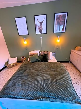 Chez Tatie Ménie