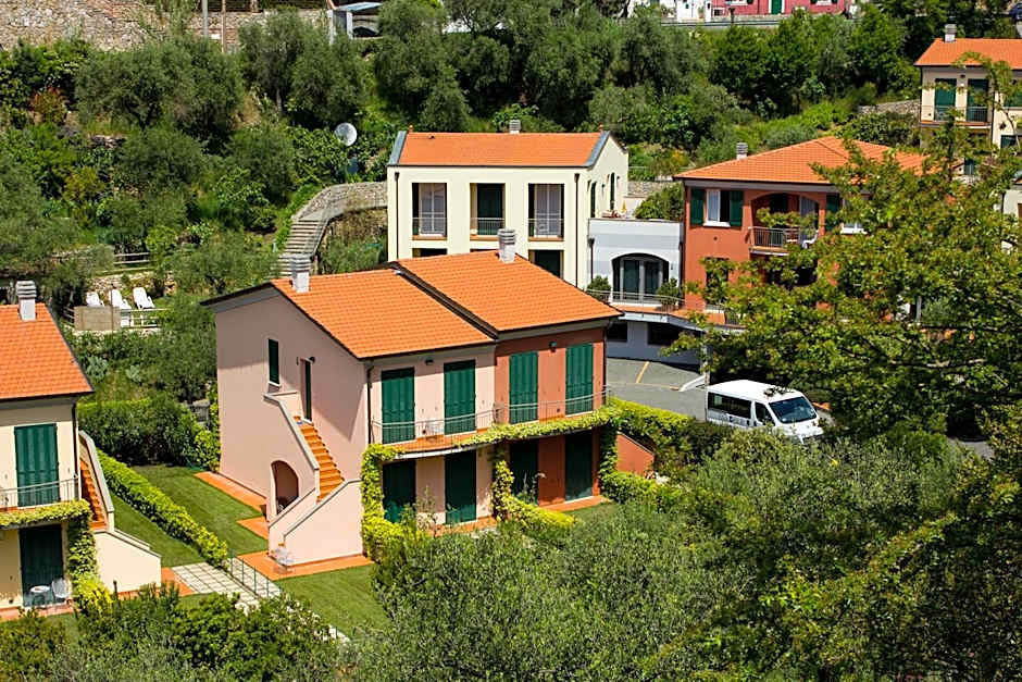 Baia Blu RTA Residence