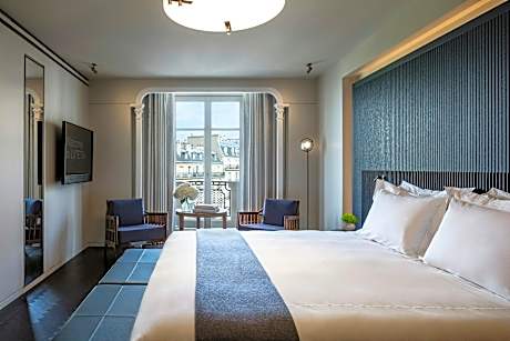 Deluxe Room Balcony Eiffel View