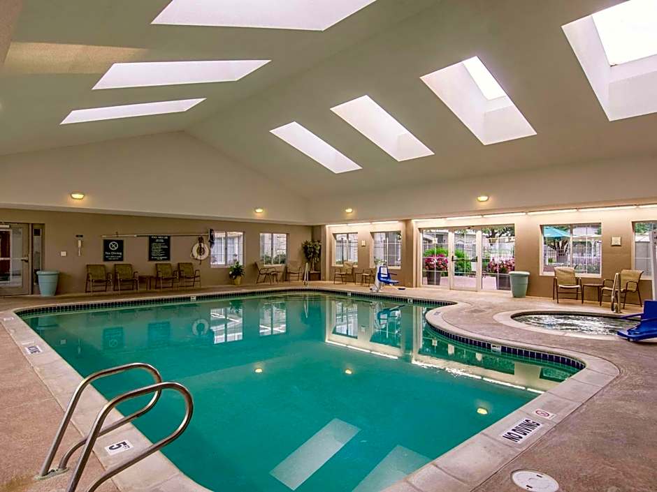 La Quinta Inn & Suites by Wyndham Denver Airport Dia