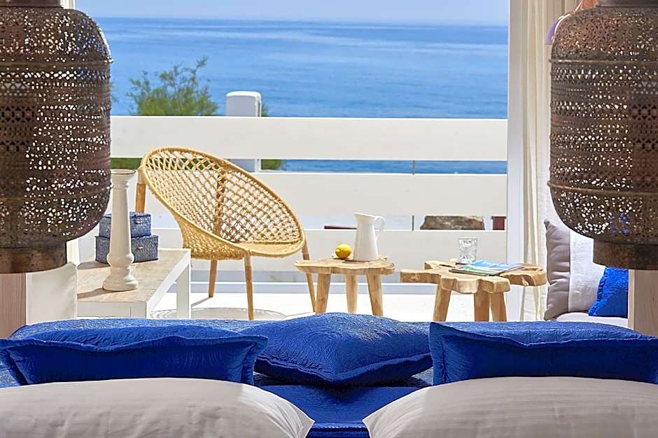 Artemis Deluxe Rooms