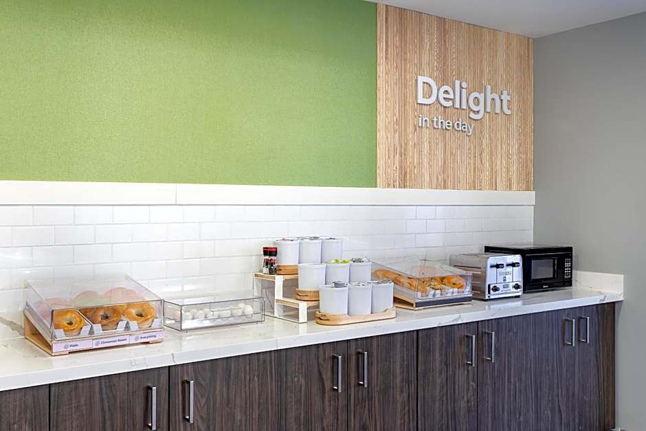 Spark by Hilton Clarion