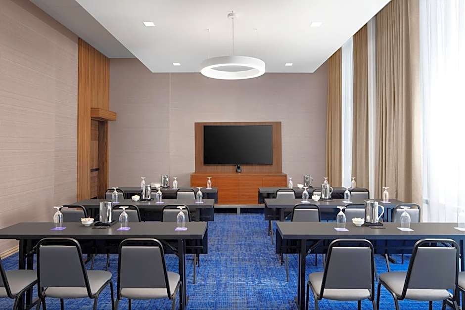 Delta Hotels by Marriott Thunder Bay