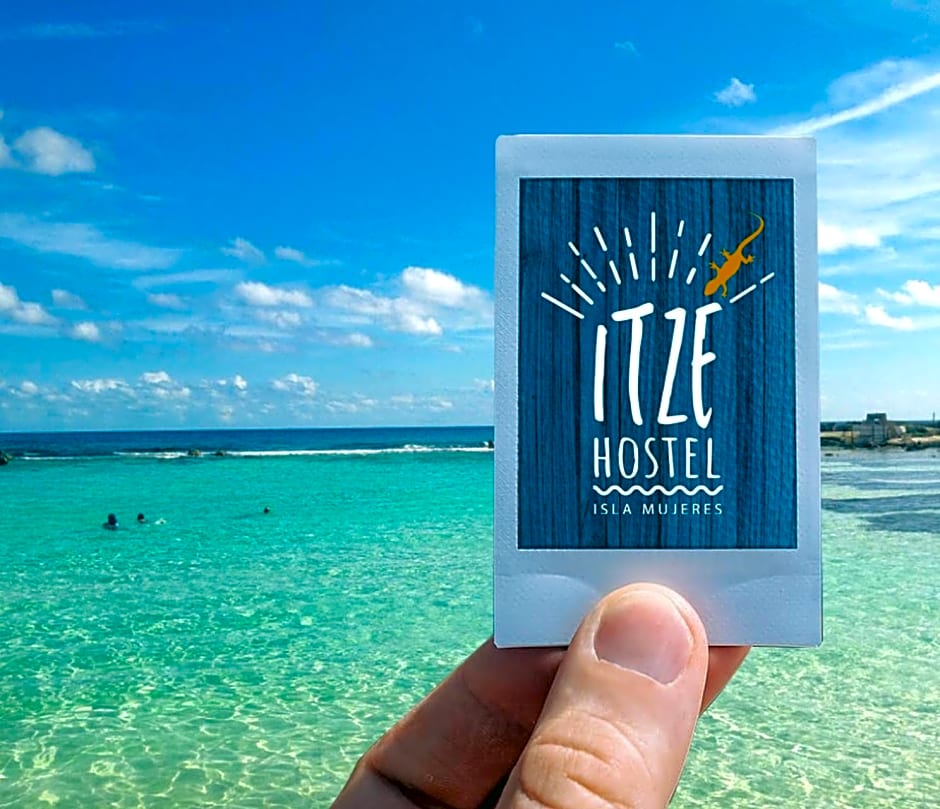Itzé Hostel
