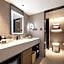 Atour Hotel Dalian Donggang Business District Gangwan Plaza