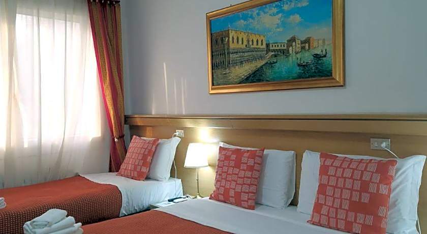 HOTEL TiTO
