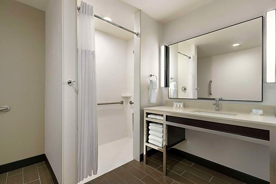 Hilton Garden Inn Medford