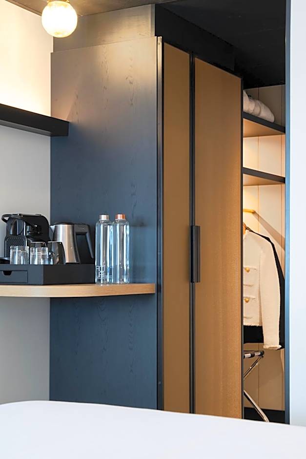 Mercure Paris Bercy Bibliotheque