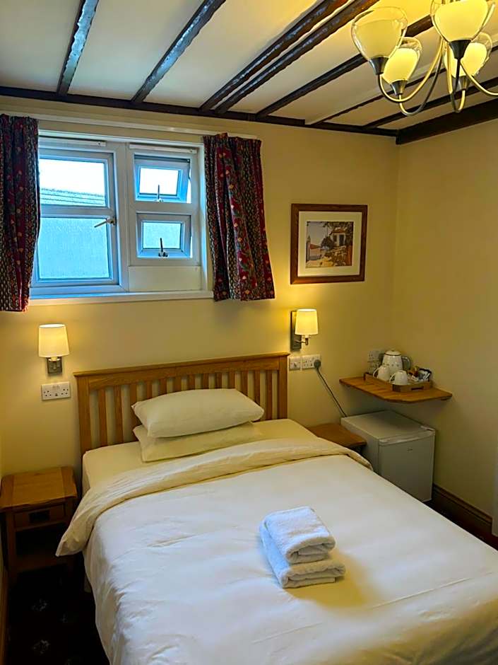 Oakwood Bed and Breakfast Heathrow