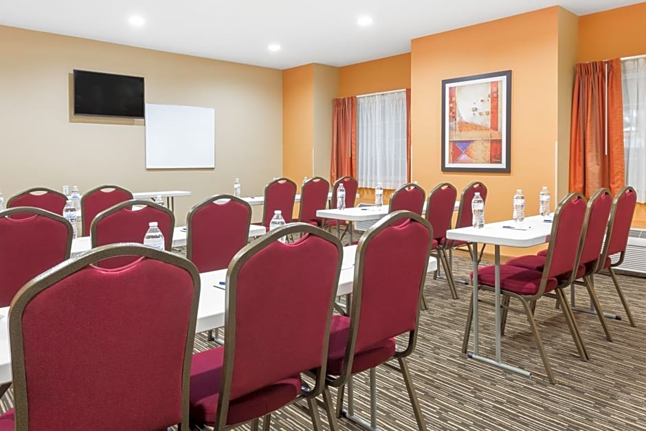 Microtel Inn and Suites by Wyndham Anderson SC