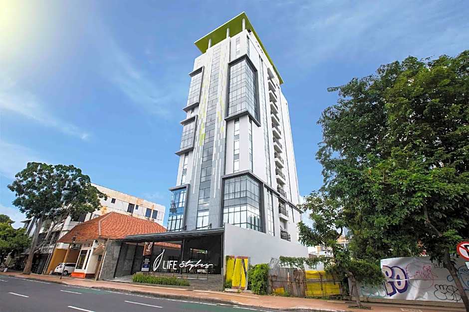 The Life Styles Hotel Surabaya