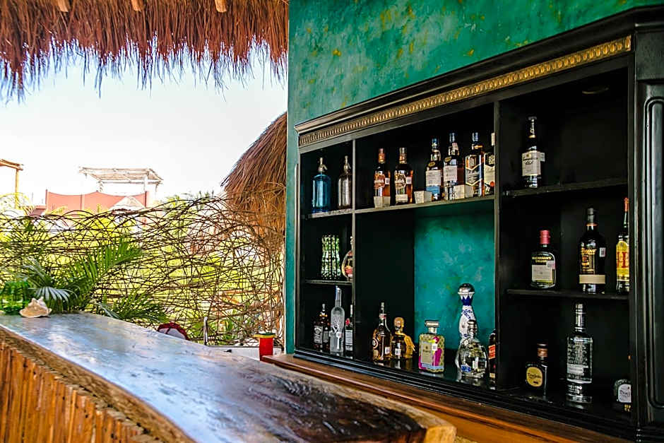 La Puerta Azul Beachfront - Adults Only