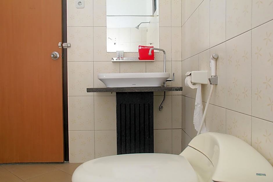 RedDoorz @ Palagan Joglo Sersan Bajuri