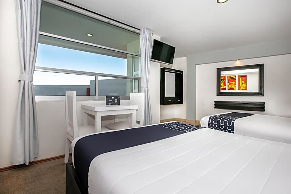 Hotel Euro Confort,Pachuca