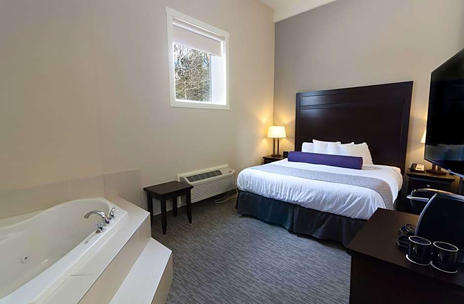 The Kanata by BCMInns Blairmore