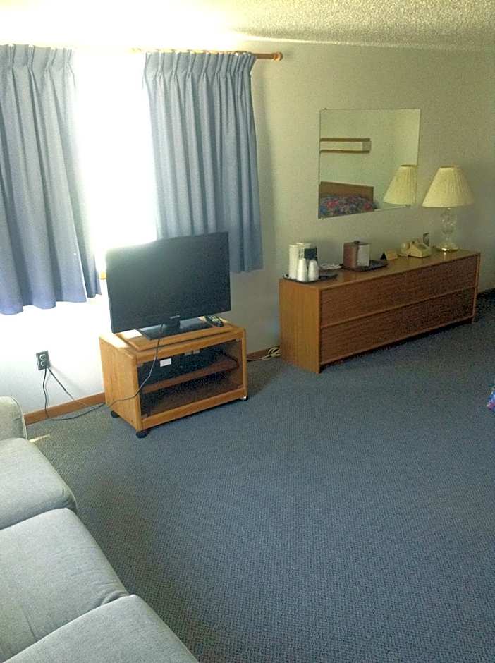 Marina Motel