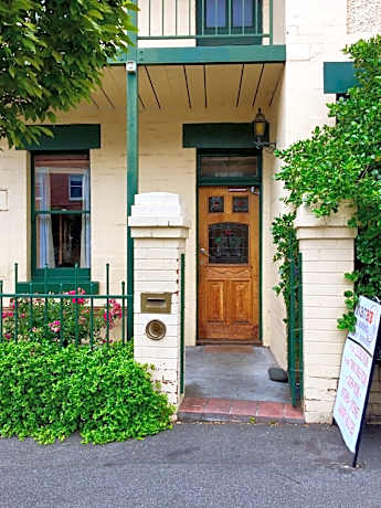 Narrara Backpackers Hobart