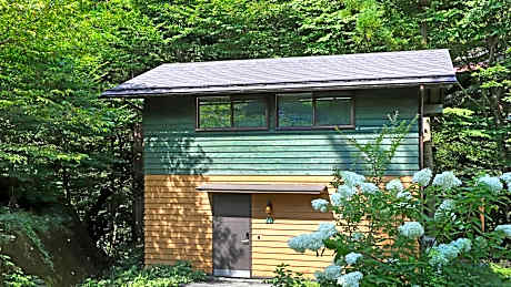 Little Garden (Maisonette + Wood Terrace with Outside Hot Spring)