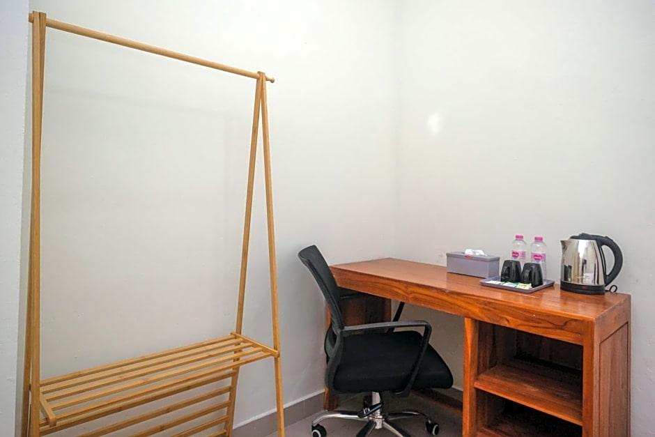 Urbanview Syariah Kadarman Home Laweyan by RedDoorz