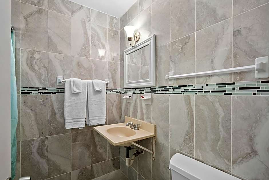Tamiami Motel – Naples, FL