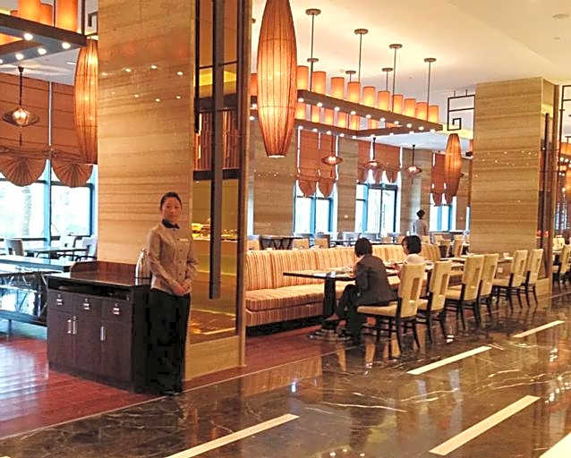 Howard Johnson Shipu Plaza Ningbo