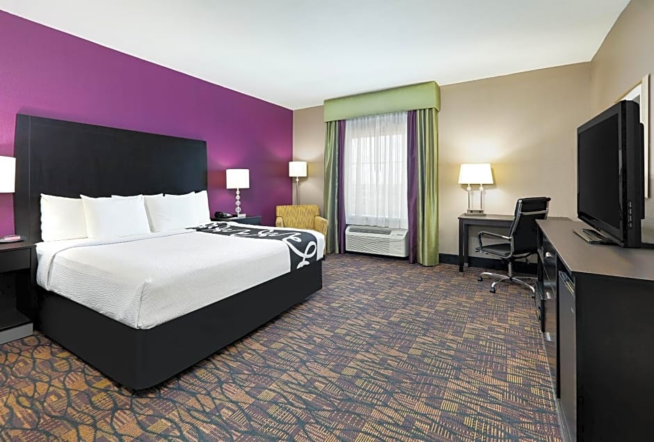 La Quinta Inn & Suites by Wyndham Jourdanton - Pleasanton