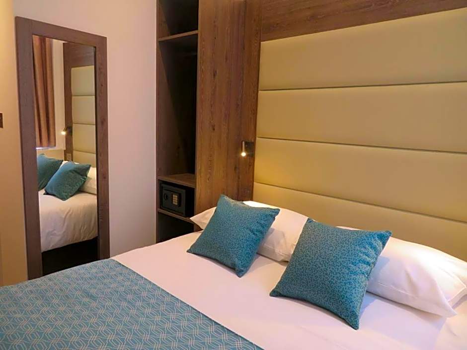 Glendale Hyde Park Hotel