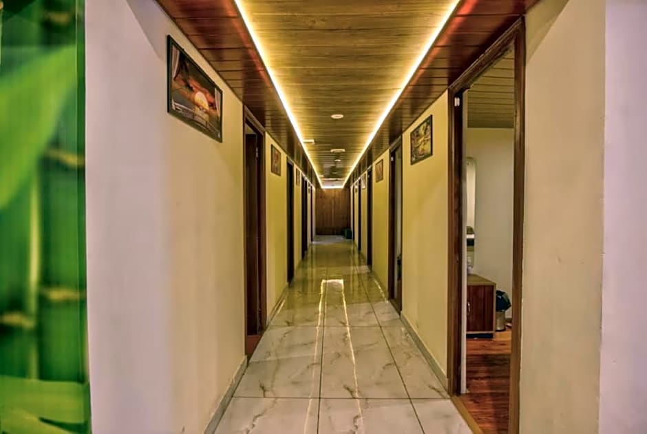 Goroomgo i Bex Manali